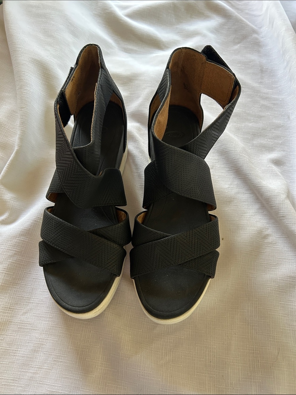 Dr. Scholl's Black Crisscross Elastic Wedge Sandals
